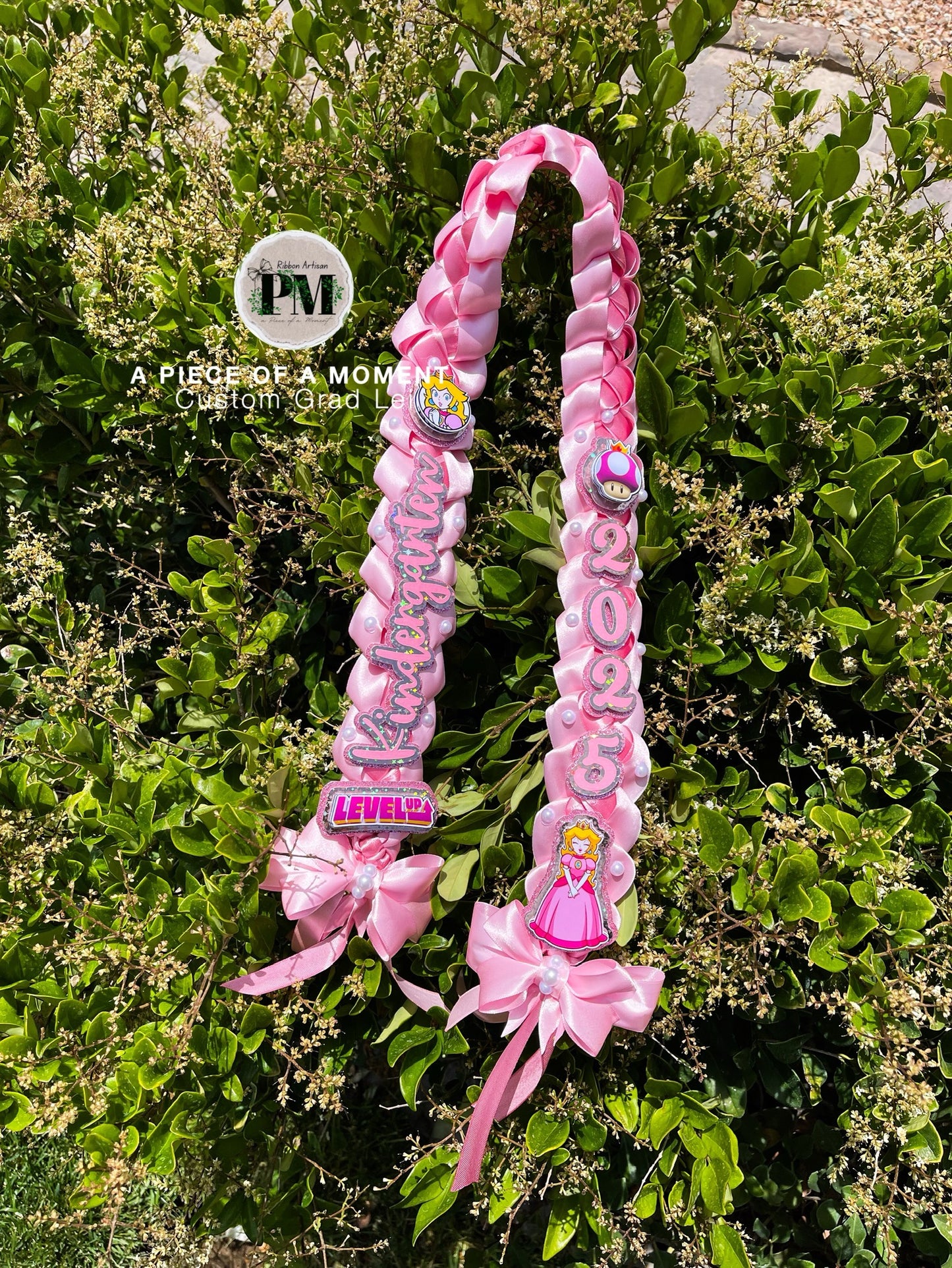 Small Graduation Lei