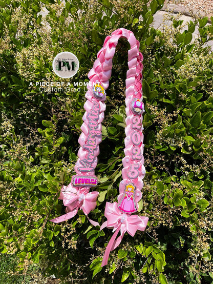 Small Graduation Lei